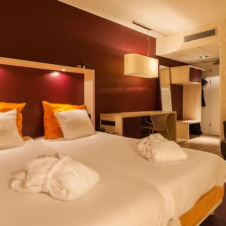 Amrath Airport 4*