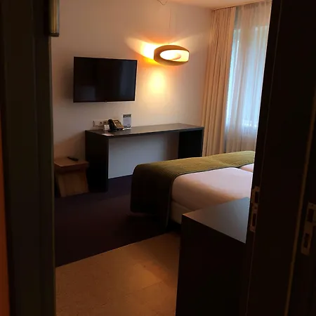 Hotel Amrath Airport