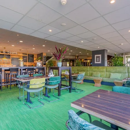 Hotel Amrath Airport 4*