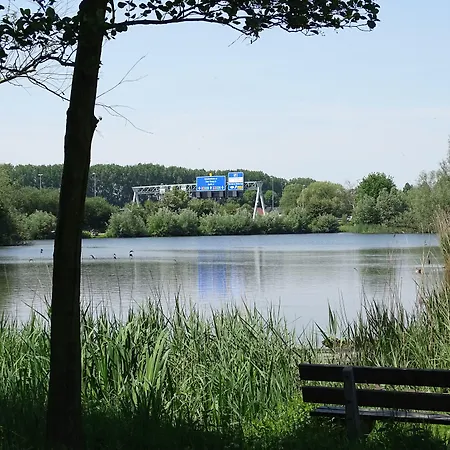Amrath Airport 4*