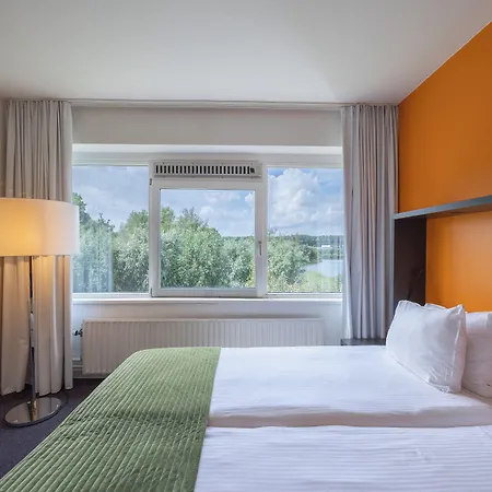 Ξενοδοχείο Amrath Airport 4*