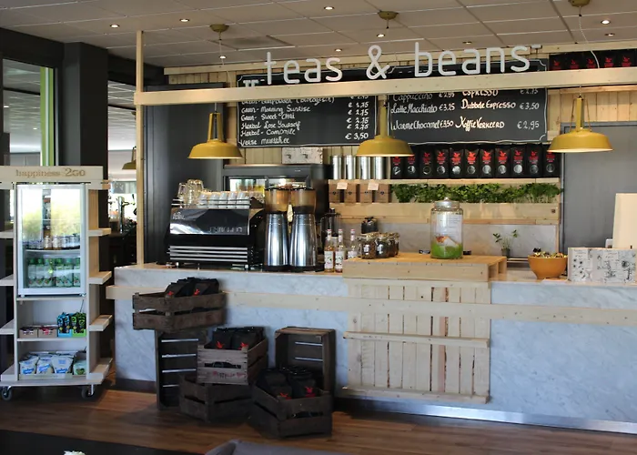 فندق Amrath Airport