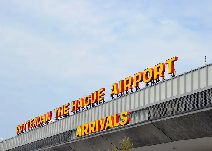 فندق Amrath Airport