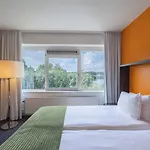 Hotel Amrath Airport 4*