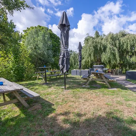 Amrath Airport 酒店 4*